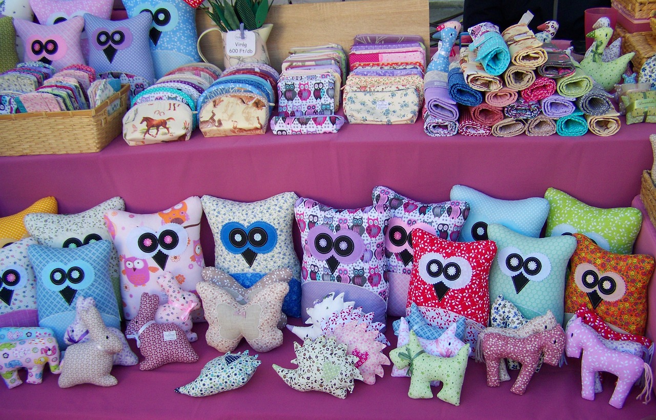 10 Fun Projects for Crafting with Cardboard